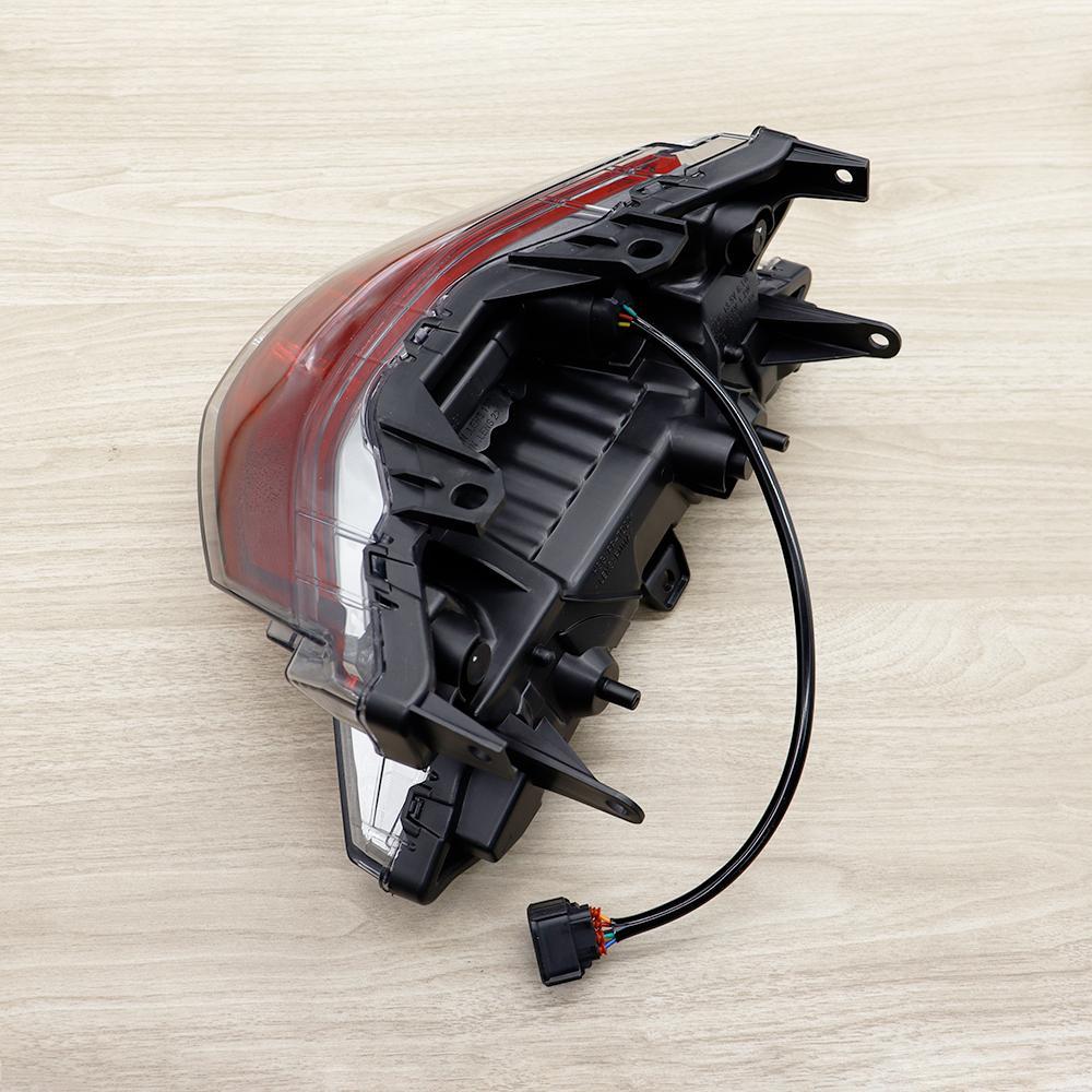Taillight set for PCX150 2018-2020 models. Genuine parts. Code K97
